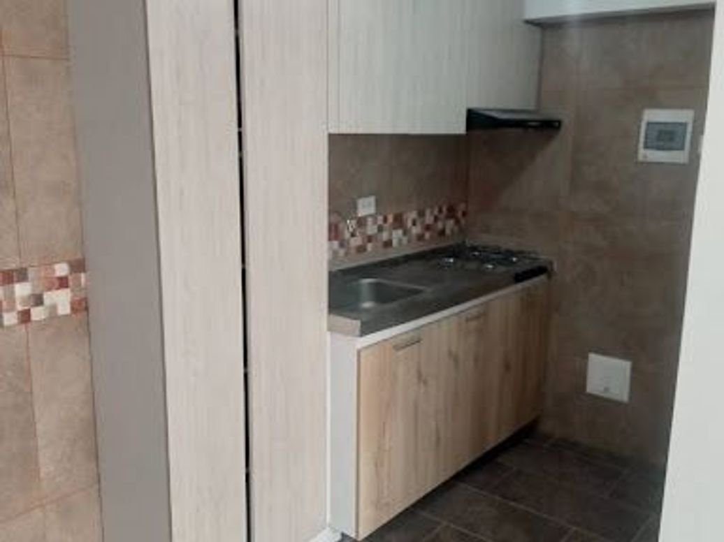 Apartamento de 2 alcobas en venta en Las Brisas, Bogotá, 40 m² · foto 7 de 17