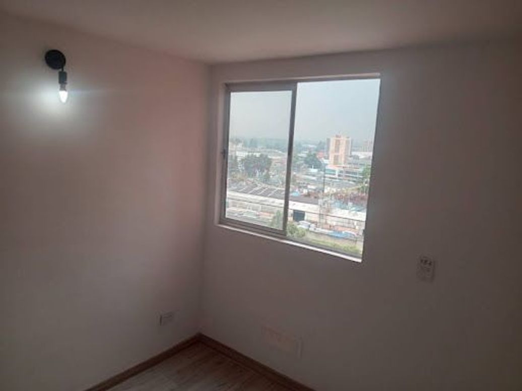 Apartamento de 2 alcobas en venta en Las Brisas, Bogotá, 40 m² · foto 13 de 17