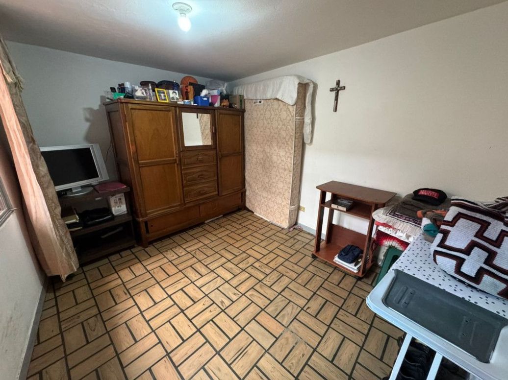 Casa de 12 alcobas en venta en San Vicente, Bogotá, 193 m² · foto 14 de 20