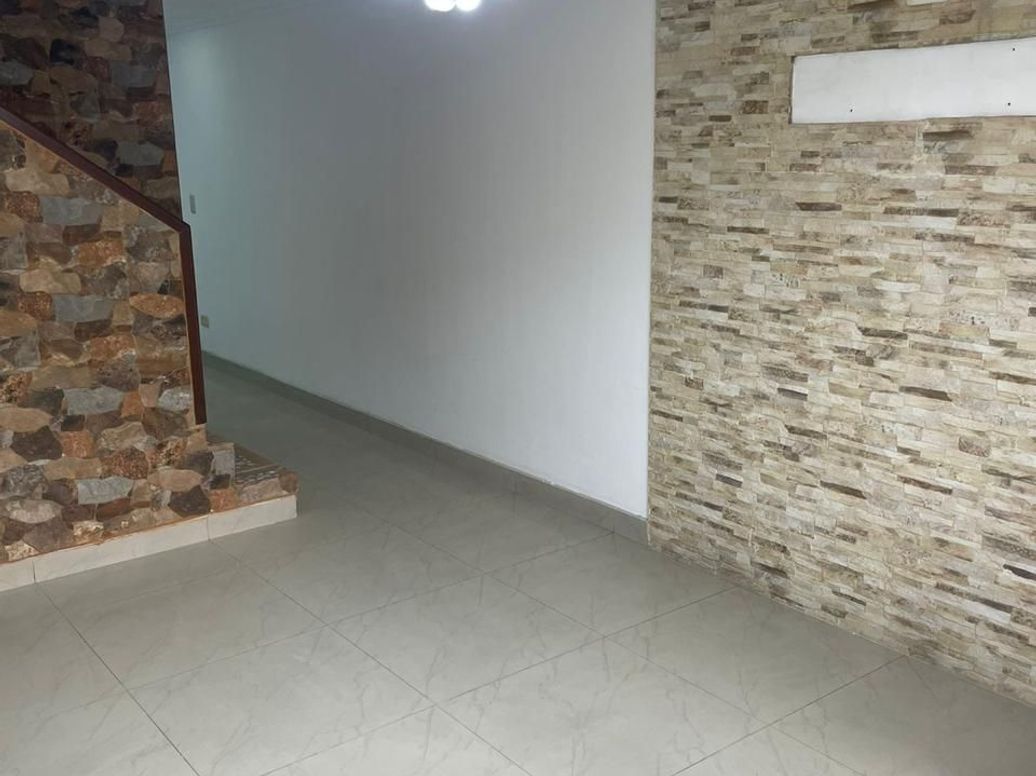 Casa de 3 alcobas en venta en Madelena Iii Y Iv, Bogotá, 65 m² · foto 2 de 19