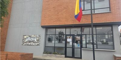 CODIGO 9378FR773 Venta hermoso apartamento en  Madrid Cundinamarca,  excelentes acabados y una iluminación natural que realza cada espacio. Su diseño funcional garantiza comodidad y armonía, mientras que su ubicación estratégica ofrece fáciles vías de acceso para tu día a día.

Rodeado de amplias zonas verdes, este hogar es ideal para quienes buscan tranquilidad sin alejarse de la ciudad. Vive en un entorno seguro, agradable y con todo lo que necesitas al alcance de la mano.
