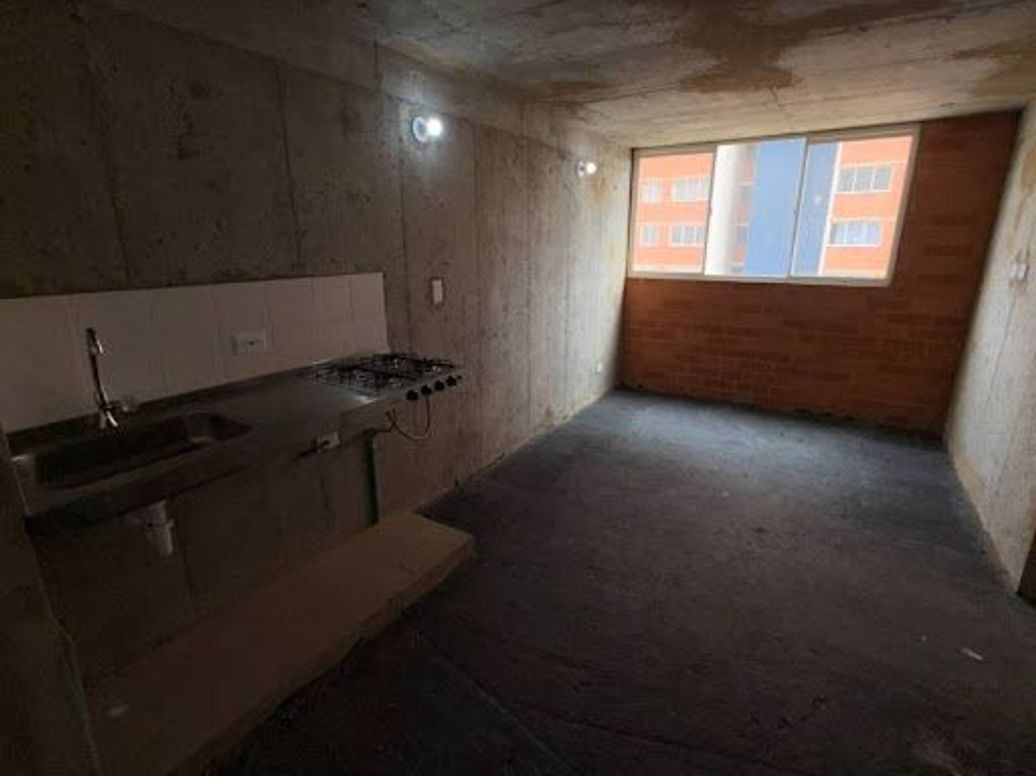 Apartamento de 2 alcobas en venta en Ricaurte, Bogotá, 35 m² · foto 2 de 20