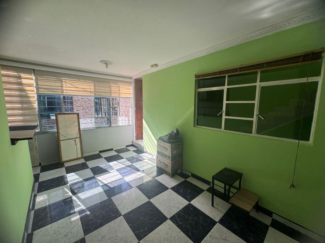 Casa de 7 alcobas en venta en Diana Turbay, Bogotá, 210 m² · foto 9 de 20