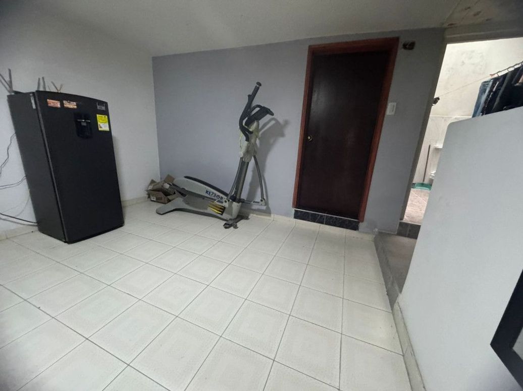 Casa de 7 alcobas en venta en Diana Turbay, Bogotá, 210 m² · foto 5 de 20