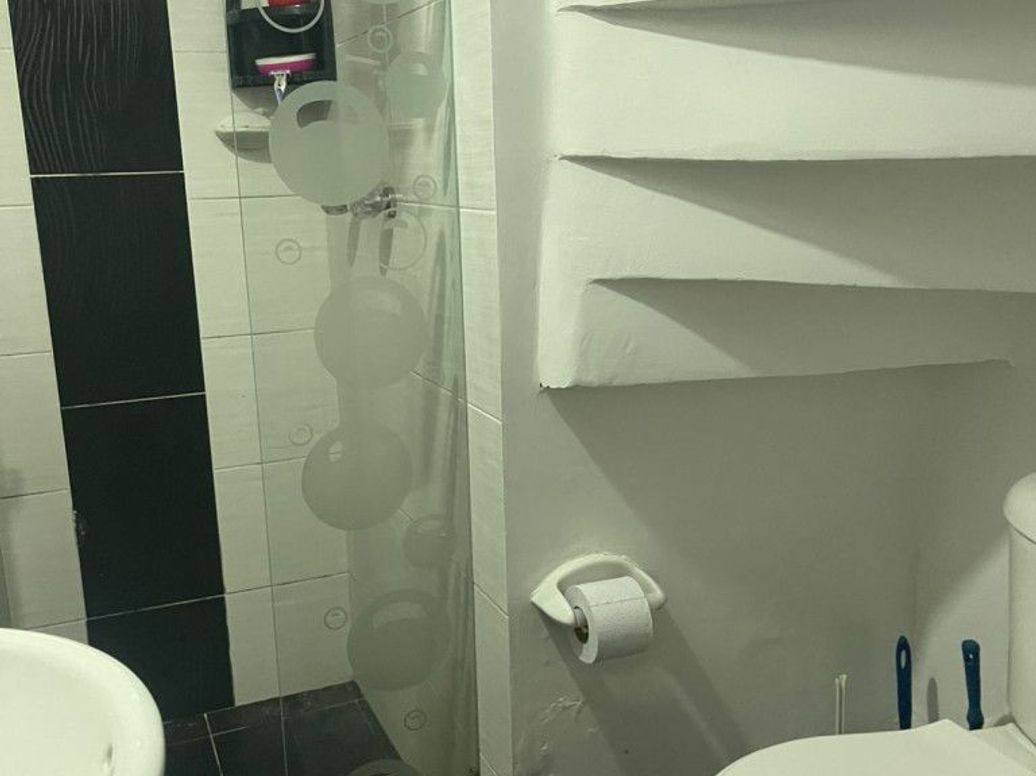 Casa de 3 alcobas en venta en Glorieta De Las Américas, Bogotá, 200 m² · foto 2 de 20