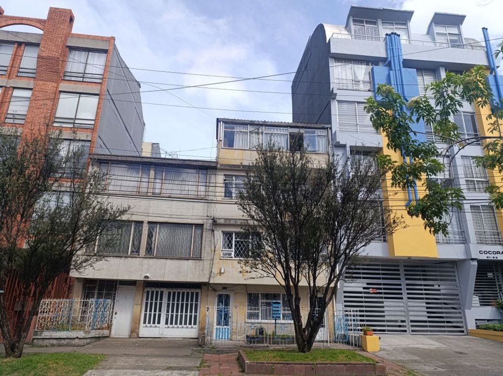 Casa de 3 alcobas en venta en Alfonso López, Bogotá, 316 m² · foto 6 de 7