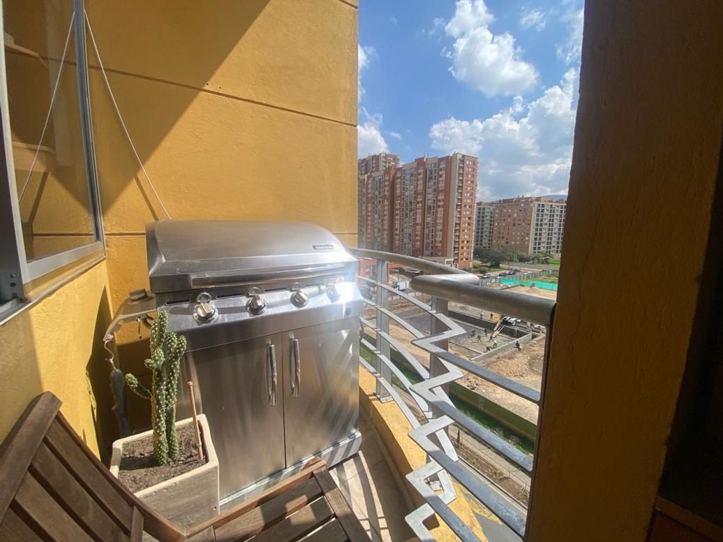 Apartamento de 4 alcobas en venta en Prado Veraniego Norte, Bogotá, 190 m² · foto 3 de 20