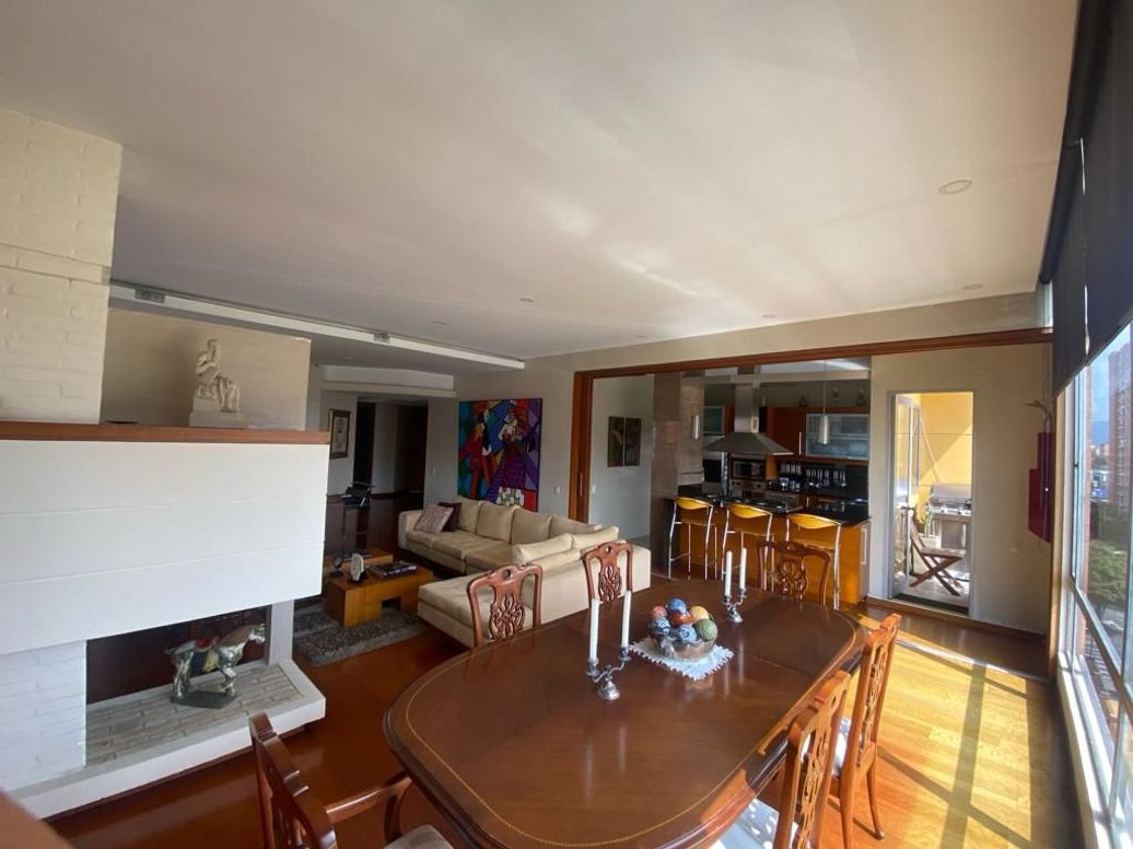 Apartamento de 4 alcobas en venta en Prado Veraniego Norte, Bogotá, 190 m² · foto 4 de 20