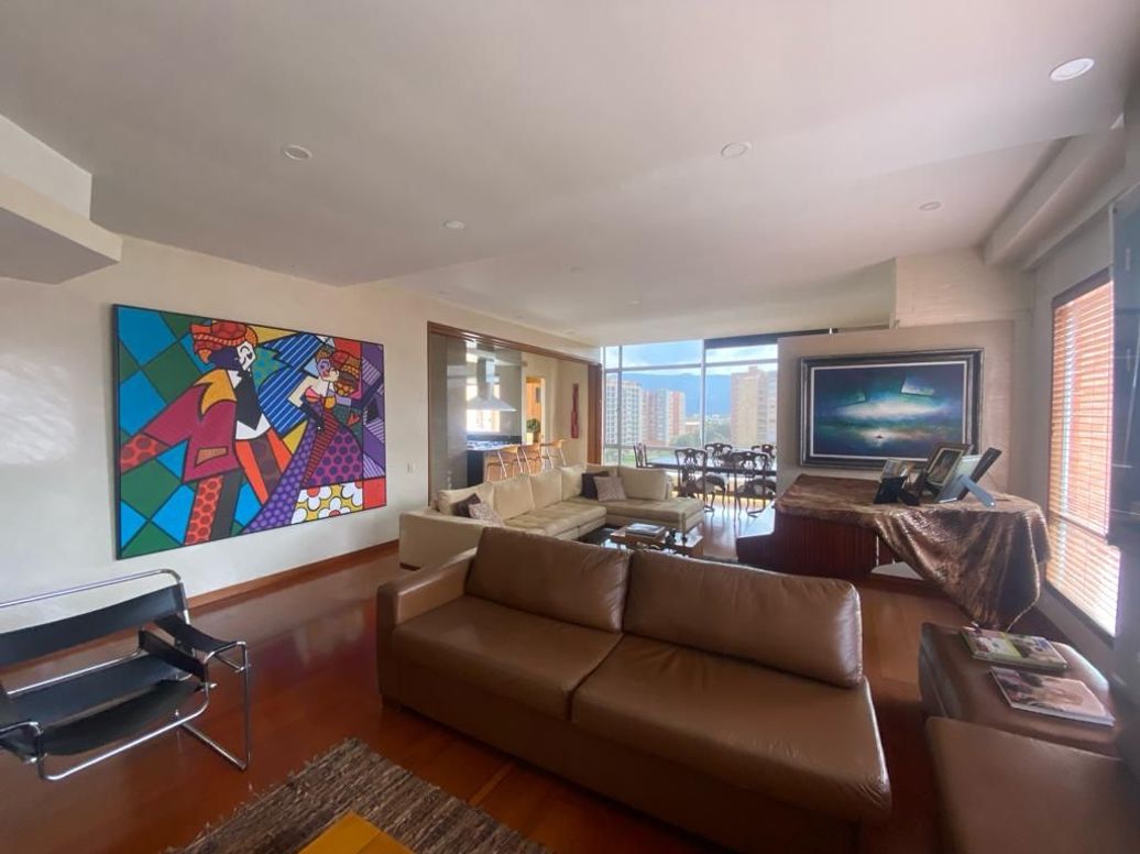 Apartamento de 4 alcobas en venta en Prado Veraniego Norte, Bogotá, 190 m² · foto 7 de 20