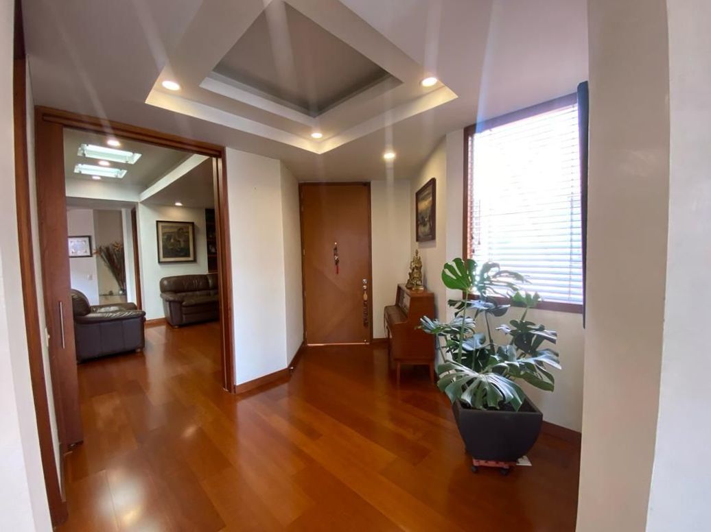 Apartamento de 4 alcobas en venta en Prado Veraniego Norte, Bogotá, 190 m² · foto 8 de 20