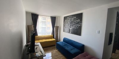 Apartamento en venta en el Conjunto Residencial Bosques de Cereo, ubicado en la privilegiada zona de Sabaneta, Fusagasugá 
Este inmueble es perfecto para quienes buscan un hogar completo, acogedor y funcional. Cuenta con
 3 habitaciones con excelente ventilación e iluminación natural
2 baños bien distribuidos y de fácil acceso
Sala comedor amplia, ideal para compartir momentos en familia
Cocina práctica y bien equipada para hacer de cada comida una experiencia
Además, el conjunto residencial ofrece zonas comunes como
Piscina, Zona infantil, Sauna y turco, parqueadero comunal 