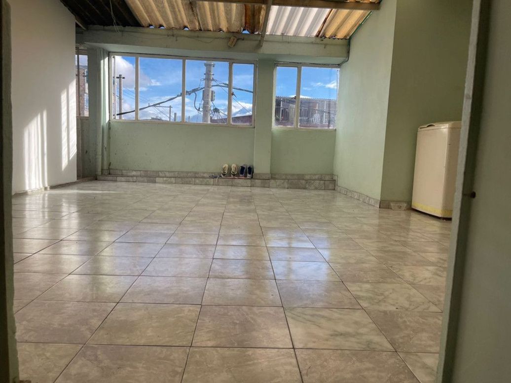 Casa de 16 alcobas en venta en Carvajal, Bogotá, 373 m² · foto 5 de 12