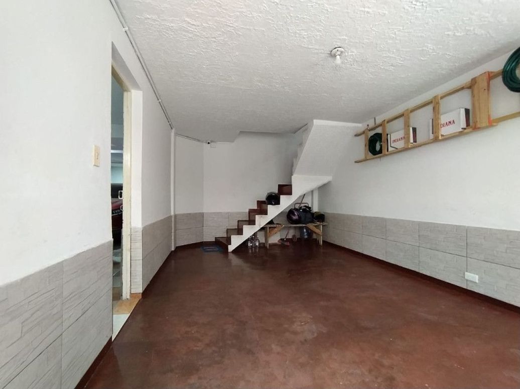 Casa de 5 alcobas en venta en Brasil, Bogotá, 180 m² · foto 18 de 20