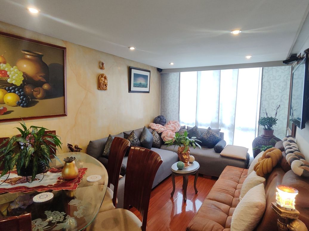 Apartamento de 3 alcobas en venta en Cjr El Bosque, Bogotá, 58 m² · foto 3 de 16