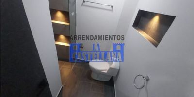 CASA EN ARRIENDO SECTOR LOS COLORES

UBICACIÓN:  LOS COLORES

CANON DE ARRENDAMIENTO:  $3.900.000

CÓDIGO DEL INMUEBLE:  2929

1ER PISO

4 HABITACIONES 

4 CLOSETHS

2 BAÑOS CABINADOS

COCINA INTEGRAL

SALA COMEDOR

RED DE GAS 

ZONA DE ROPAS

2 PATIOS 

PISO EN CERAMICA

GARAJE 

ESTRATO 5

EXCELENTES ACABADOS

ILUMINACIÓN: BUENA ILUMINACIÓN NATURAL

UBICACIÓN: EXCELENTE ACCESO Y CERCANÍA A SERVICIOS PRINCIPALES

PARA MÁS INFORMACIÓN, COMUNÍCATE CON NOSOTROS A TRAVÉS DE:

WHATSAPP: 324 575 2523 3105176095
