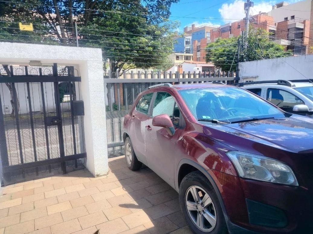 Casa de 4 alcobas en venta en Nueva Autopista, Bogotá, 405 m² · foto 3 de 20