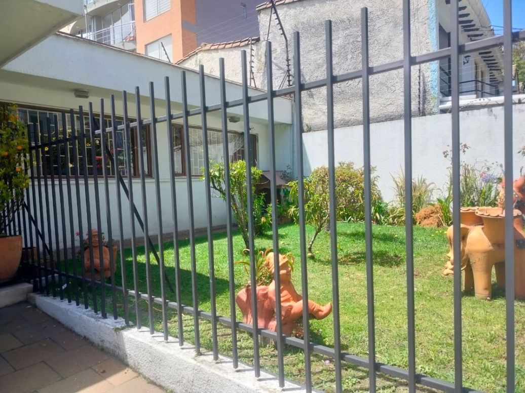 Casa de 4 alcobas en venta en Nueva Autopista, Bogotá, 405 m² · foto 4 de 20