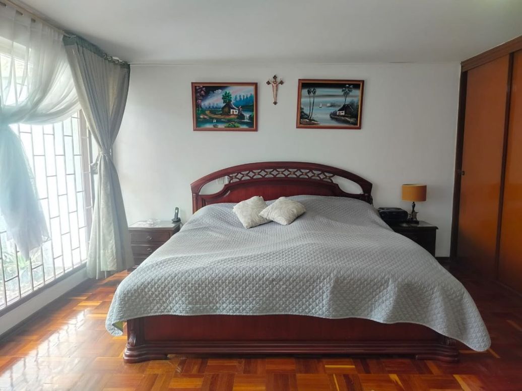 Casa de 4 alcobas en venta en Nueva Autopista, Bogotá, 405 m² · foto 10 de 20
