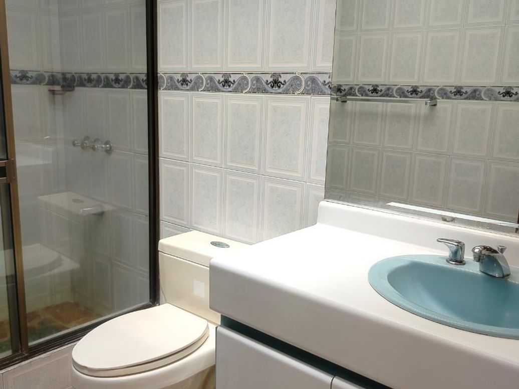 Casa de 4 alcobas en venta en Nueva Autopista, Bogotá, 405 m² · foto 17 de 20