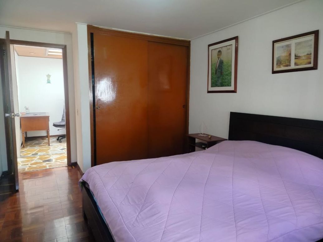 Casa de 4 alcobas en venta en Nueva Autopista, Bogotá, 405 m² · foto 15 de 20