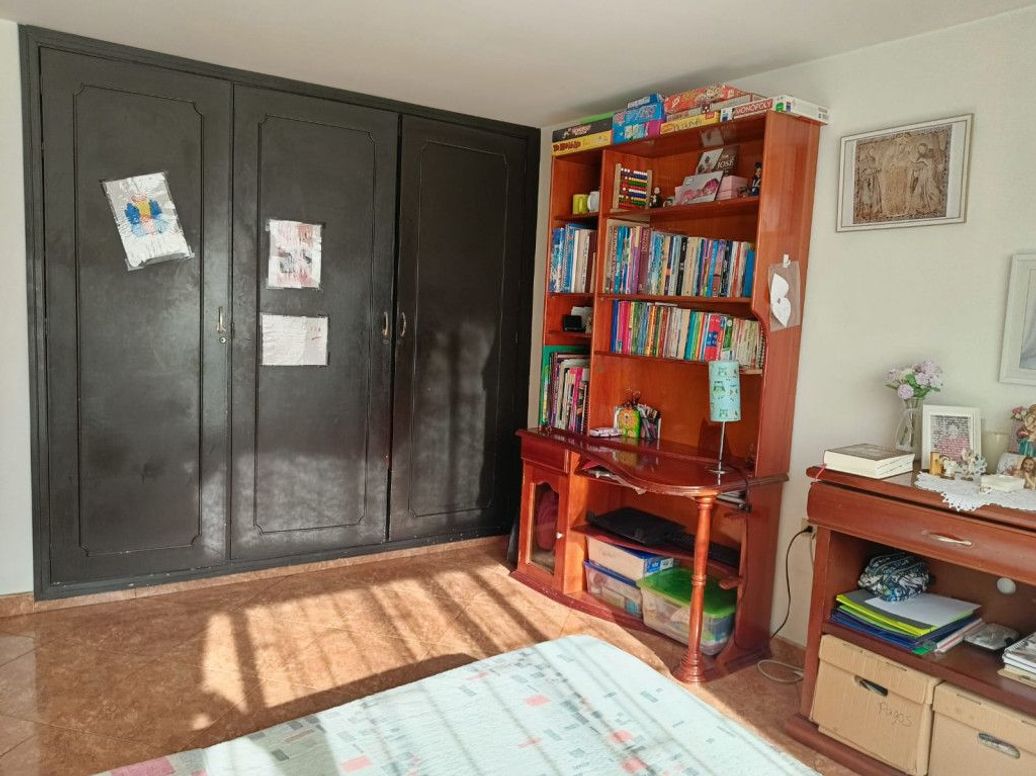 Casa de 8 alcobas en venta en Prado Veraniego, Bogotá, 253 m² · foto 7 de 18