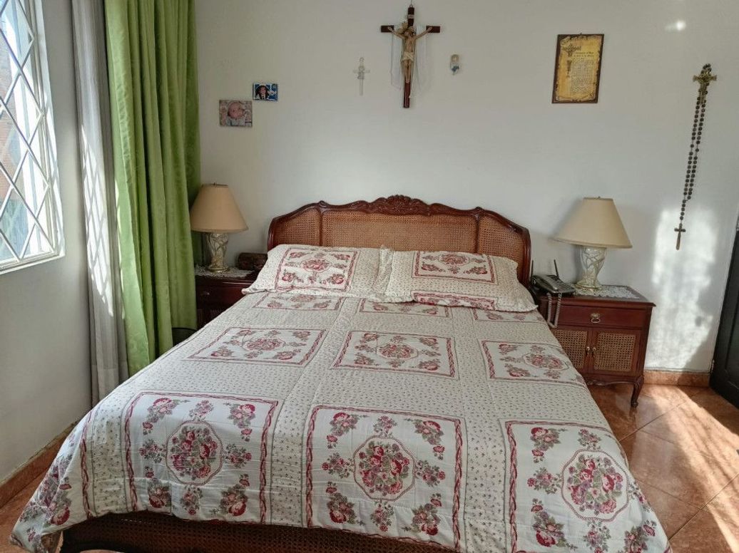 Casa de 8 alcobas en venta en Prado Veraniego, Bogotá, 253 m² · foto 5 de 18