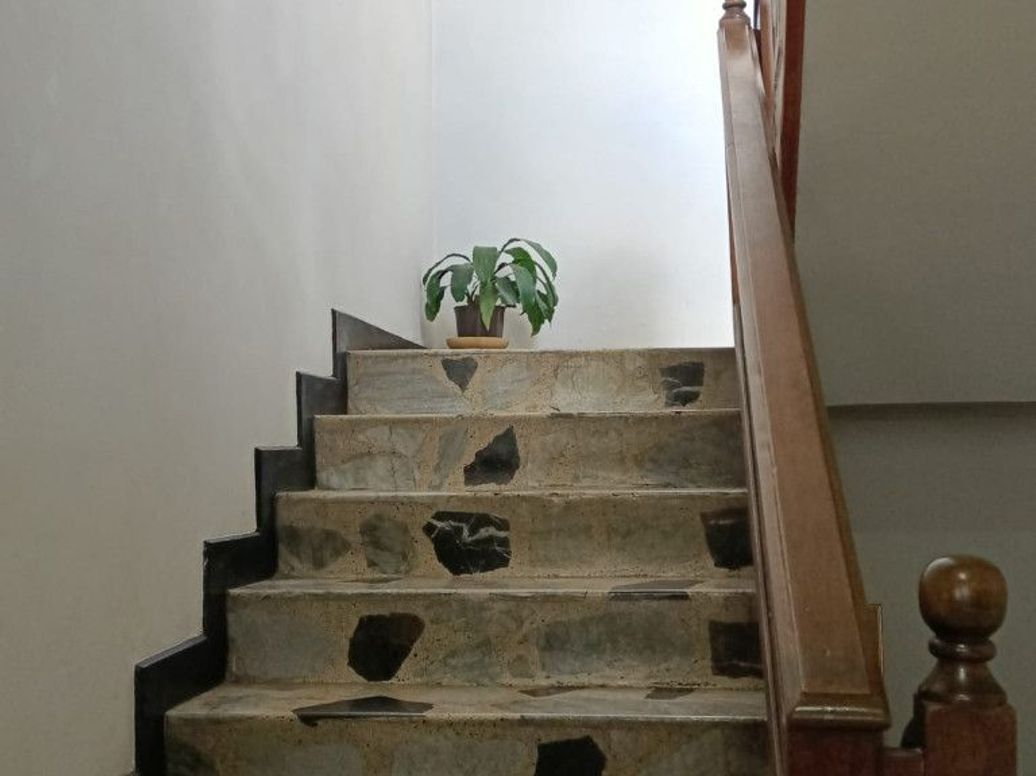 Casa de 8 alcobas en venta en Prado Veraniego, Bogotá, 253 m² · foto 3 de 18