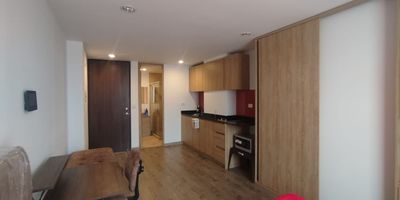 Espectacular apartaestudio  tipo loft para arriendo AMOBLADO ubicado en el sector de santa barbara en la localidad de usaquen, te permite disfrutar de espacios amplios, modos y luminosos, ya que cuneta con una excelente ventilacion, tiene un area de 29 metros cuadrados, cocina integral, caldera comun, posibilidad de parqueadero, luces led, sala pequena, 1 bano. Esta cerca de todo lo que necesitas estaciones de servicio y SITP, banco de Bogota y Bancolombia, supermercado, exito y Oxxo, colegios y universidad, el bosque. Cerca de avenidas principales, calle 127 y 134 y carreras 9, 11 y 15. 