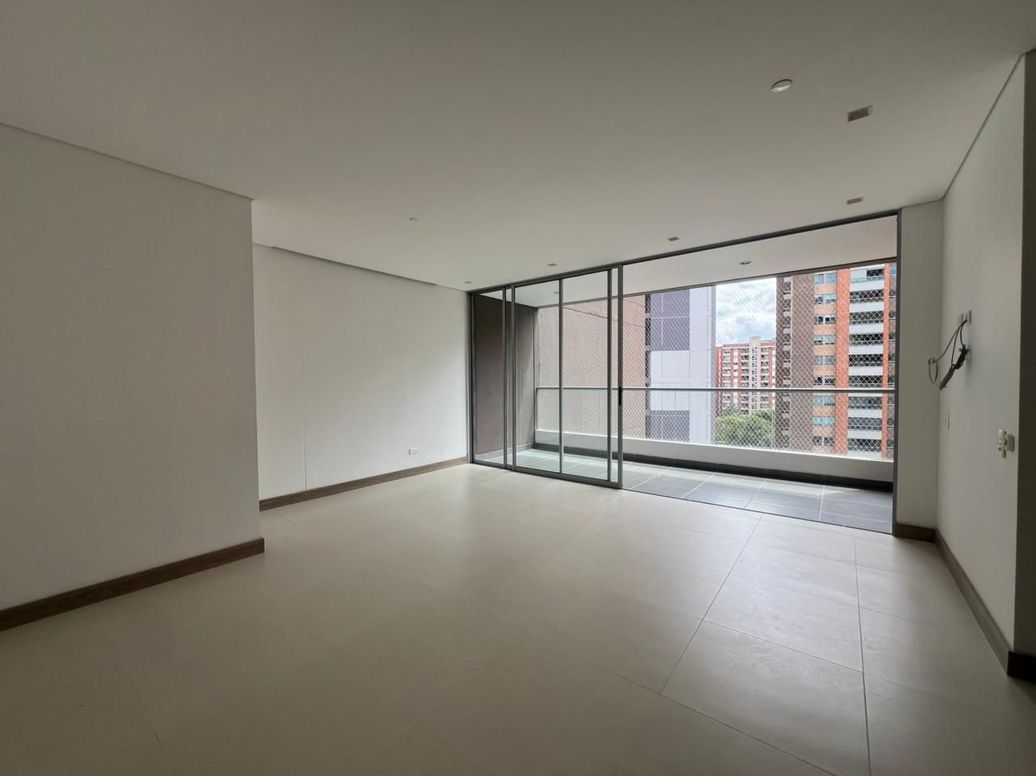 Apartamento en Arriendo en SABANETA REAL, Envigado, Envigado en Intermedia