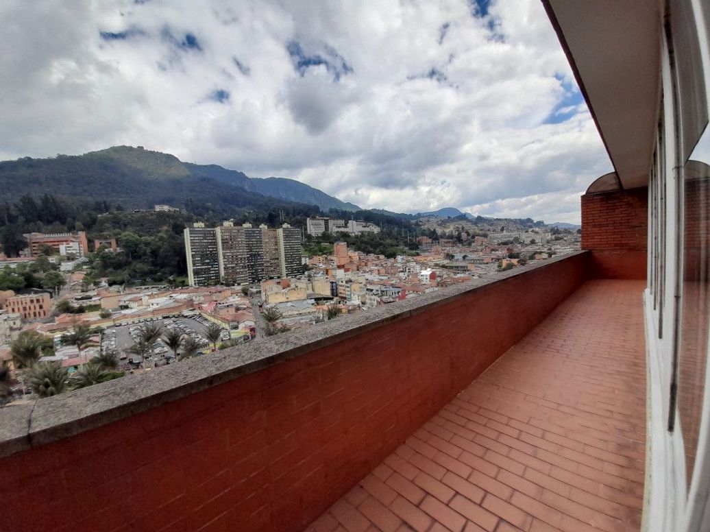 Apartamento de 2 alcobas en venta en La Veracruz, Bogotá, 122 m² · foto 17 de 19