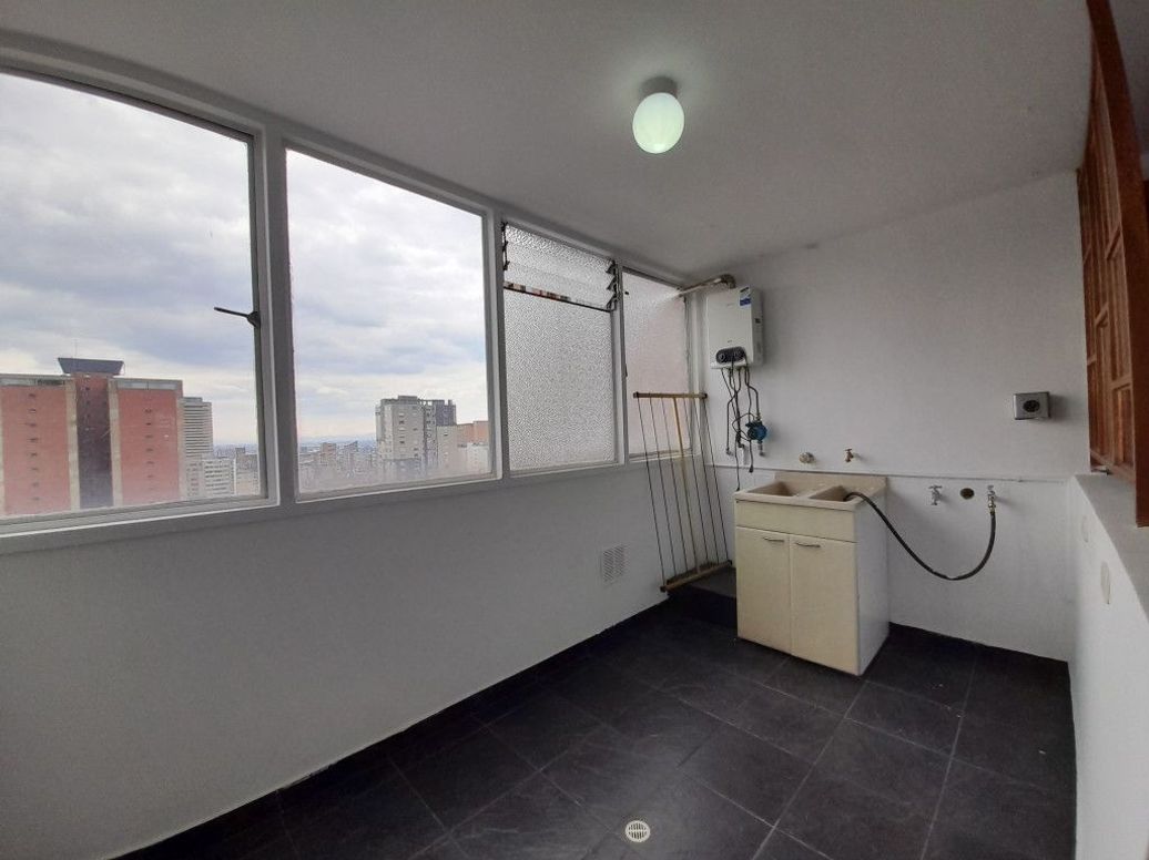 Apartamento de 2 alcobas en venta en La Veracruz, Bogotá, 122 m² · foto 9 de 19