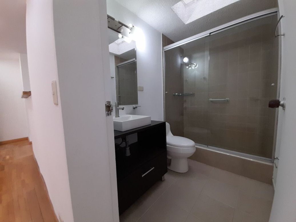 Apartamento de 2 alcobas en venta en La Veracruz, Bogotá, 122 m² · foto 13 de 19