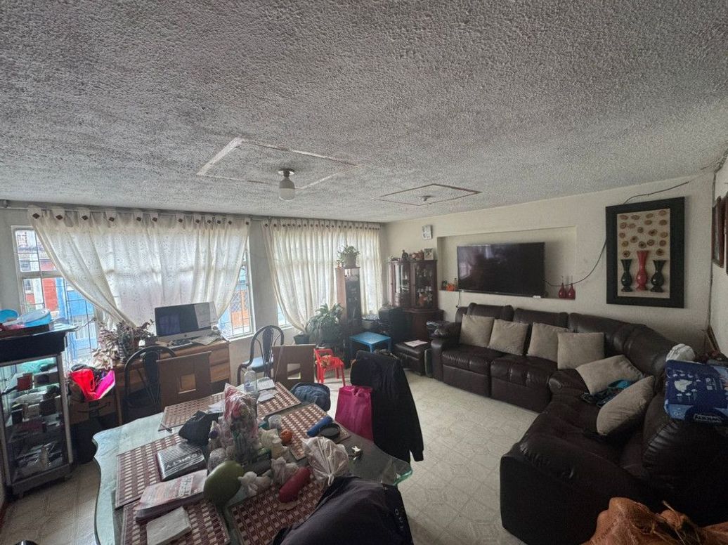 Casa de 7 alcobas en venta en Remanso, Bogotá, 420 m² · foto 11 de 16