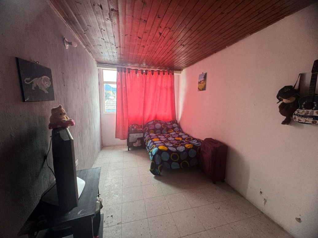 Casa de 7 alcobas en venta en Remanso, Bogotá, 420 m² · foto 6 de 16