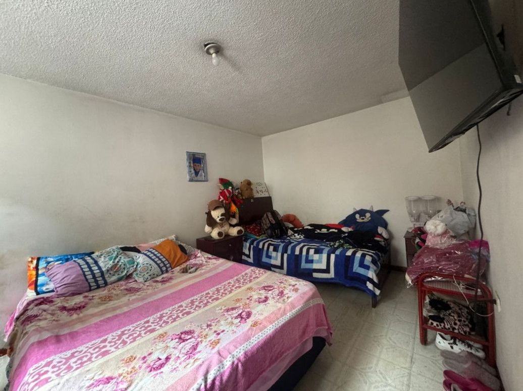 Casa de 7 alcobas en venta en Remanso, Bogotá, 420 m² · foto 10 de 16