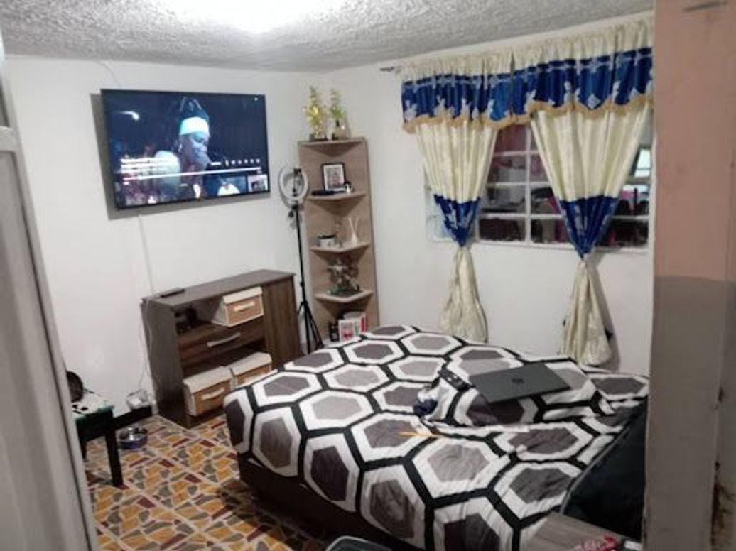 Casa de 6 alcobas en venta en Gran Britalia, Bogotá, 368 m² · foto 8 de 20