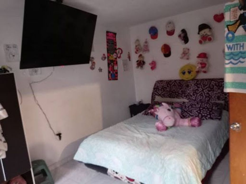 Casa de 6 alcobas en venta en Gran Britalia, Bogotá, 368 m² · foto 11 de 20