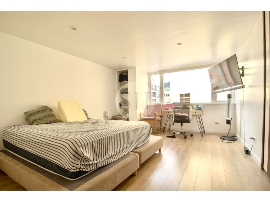Apartamento de 3 alcobas en venta en Santa Barbara, Bogotá, 157 m² · foto 10 de 20