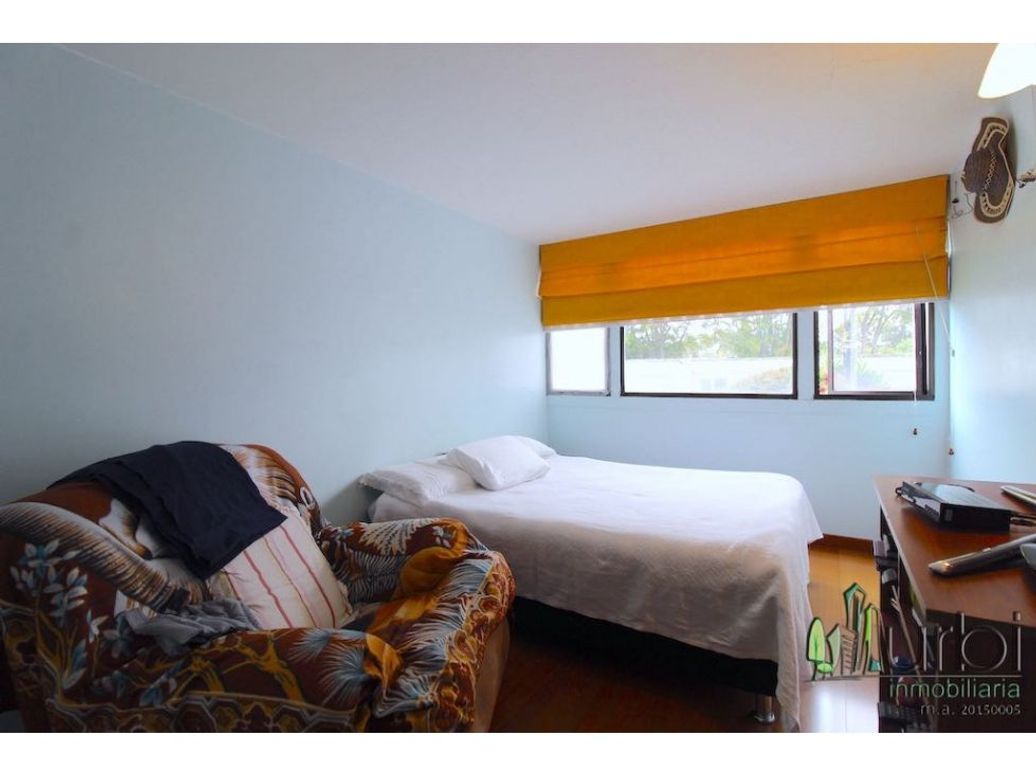 Casa de 4 alcobas en venta en Niza, Bogotá, 292 m² · foto 14 de 20