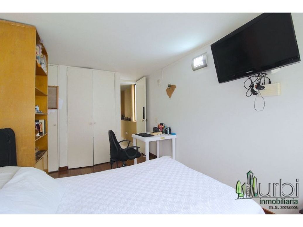 Casa de 4 alcobas en venta en Niza, Bogotá, 292 m² · foto 15 de 20