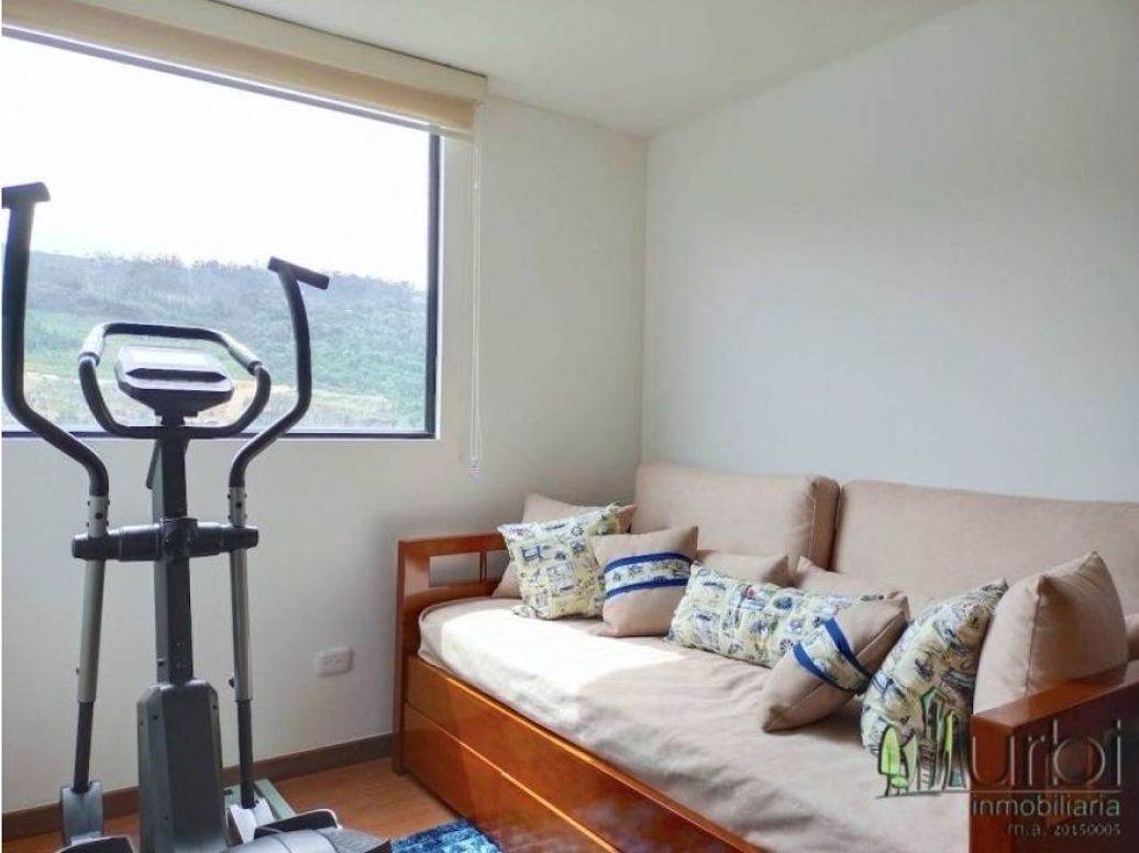 Apartamento de 3 alcobas en venta en El Redil, Bogotá, 102 m² · foto 8 de 17