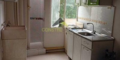 Apartaestudio en Arriendo sector Robledo- Medellin es interno 4 piso no cuenta con ascensor.  de 23 m²  es una zona tranquila con fácil acceso a servicios, comercio y transporte público.Ofrece espacios cómodos y un ambiente fresco y agradable, Cuenta con 1 alcoba,1baño, closet en madera, cocina semi- integral con mesón en aluminio, red de gas, zona de ropas y el piso en ceramica y madera.
¡Si buscas algo cómodo y acogedor, central y tranquilo!Contáctanos al 3104289911 para programar una visita y conozcas más sobre este inmueble.