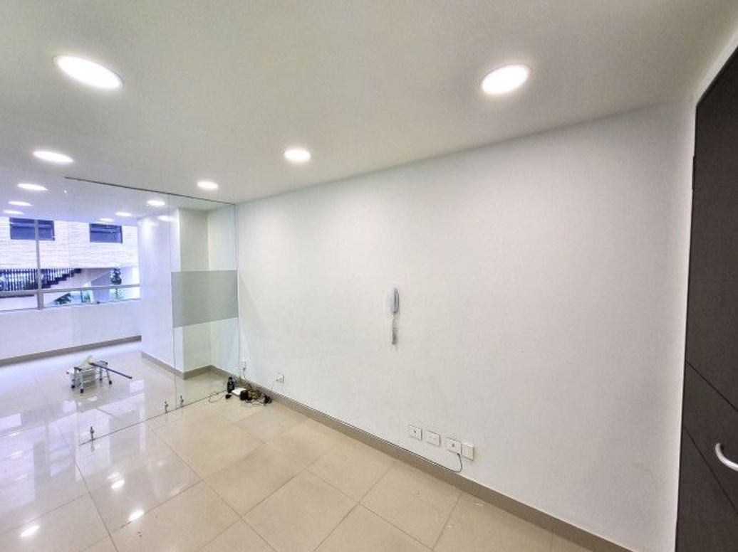 Apartaestudio en venta en Santa Barbara Occidental, Bogotá, 54 m² · foto 8 de 10
