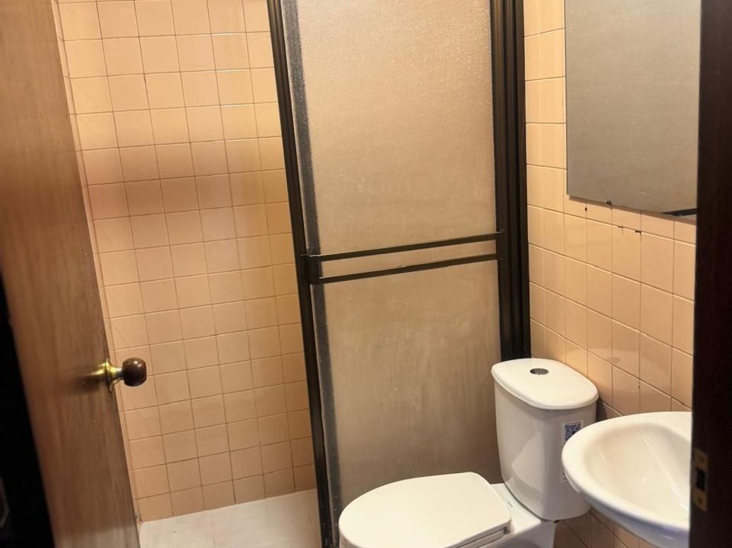 Apartamento de 2 alcobas en venta en Gran América, Bogotá, 86 m² · foto 2 de 14