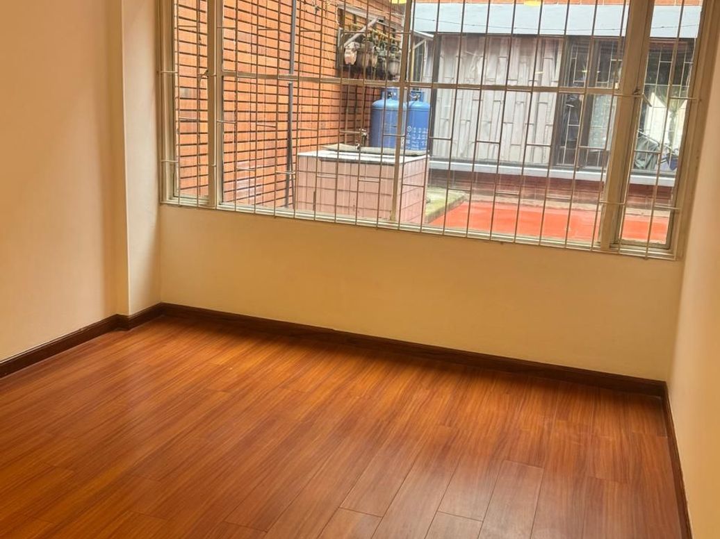 Apartamento de 2 alcobas en venta en Gran América, Bogotá, 86 m² · foto 9 de 14
