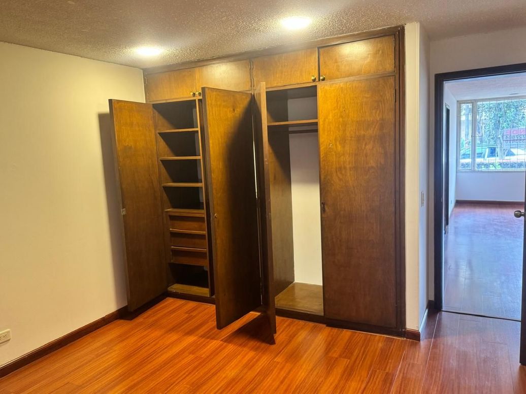 Apartamento de 2 alcobas en venta en Gran América, Bogotá, 86 m² · foto 8 de 14