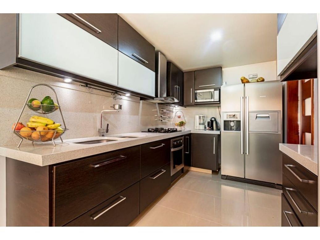 Apartamento de 3 alcobas en venta en Usaquén, Bogotá, 173 m² · foto 6 de 13