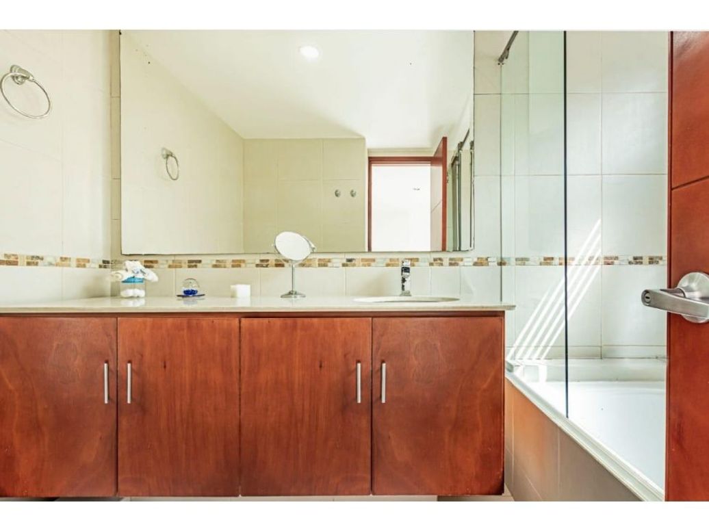 Apartamento de 3 alcobas en venta en Usaquén, Bogotá, 173 m² · foto 13 de 13