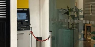 ?? Local en venta – La Strada, Milla de OroExcelente oportunidad de inversión en uno de los sectores más exclusivos de Medellín. Local de 3,82 m², actualmente rentado a entidad financiera de primer nivel (inquilino AAA) que ha mantenido su contrato por más de 19 años consecutivos, garantizando estabilidad y solidez en la renta.El local está ubicado estratégicamente en la entrada principal del Hotel Holiday Inn, dentro del centro comercial La Strada, un lugar de alta visibilidad, flujo constante de personas y gran valorización.Inversión segura y de alta rentabilidad