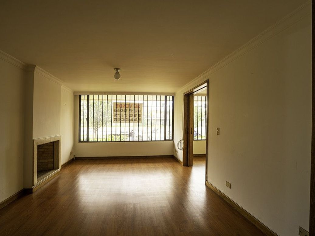 Apartamento de 4 alcobas en venta en Chico Norte Et. Iii, Bogotá, 160 m² · foto 3 de 6